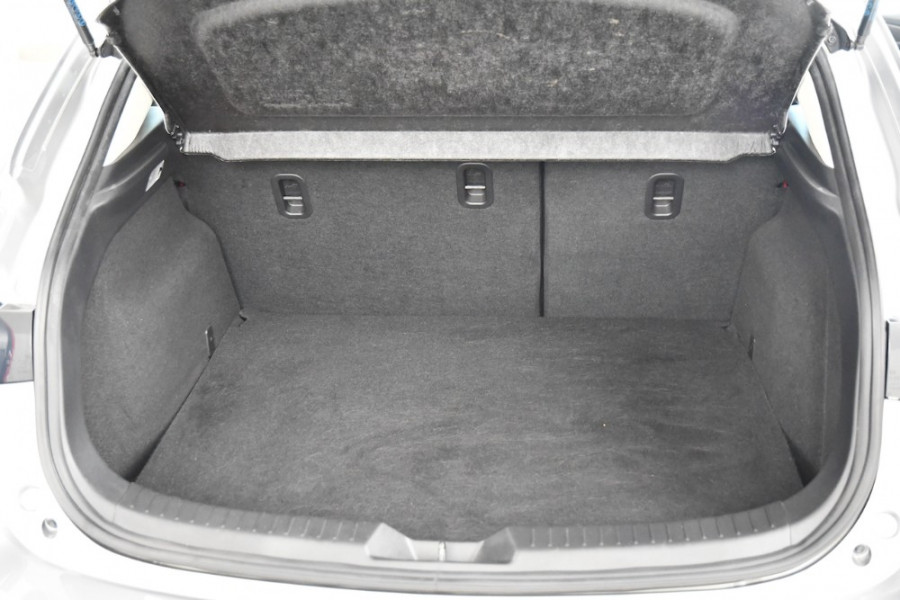 2014 Mazda 3 BM5478 Neo Hatchback Image 19