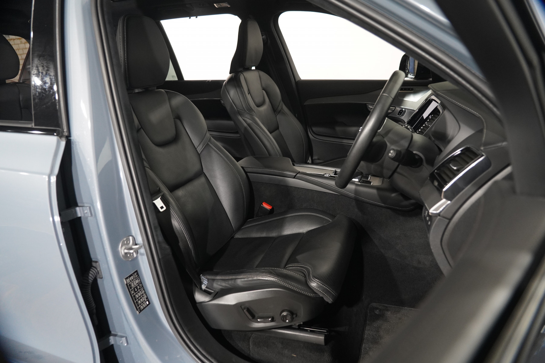 2022 Volvo XC90 Recharge Ultimate T8 Phev SUV Image 30