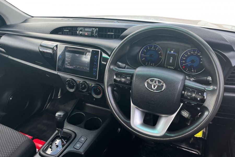 2019 Toyota HiLux TGN121R WorkMate Cab Chassis Image 9