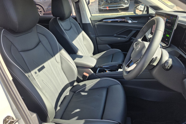 2026 Volkswagen Tiguan CT 150TSI eHybrid Elegance SUV Image 18