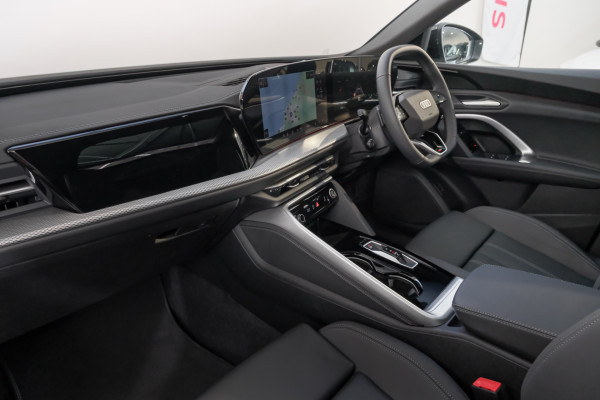 2026 Audi Q5 TFSI Sport SUV image 8