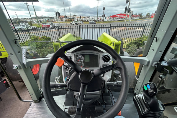 2026 CLAAS TRACTORS 4WD & FWA Image 11