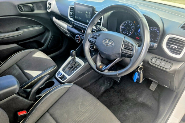 2020 MY21 Hyundai Venue QX.V3 Active SUV Image 16