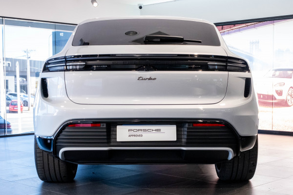 2025 Porsche Macan SUV