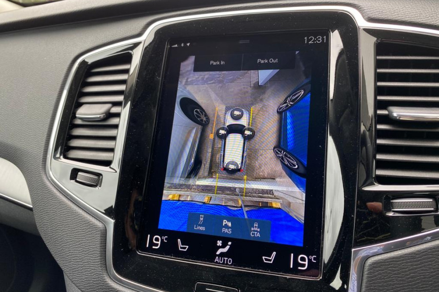 2020 Volvo XC90 L Series T6 Momentum Suv Image 10