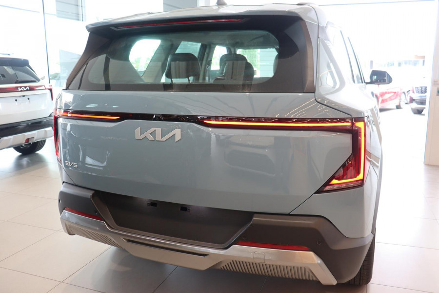 2026 Kia EV5 OVc Air Long Range SUV Image 9