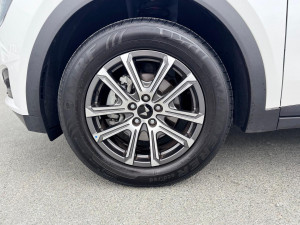 2025 Mahindra XUV700  AX7L SUV