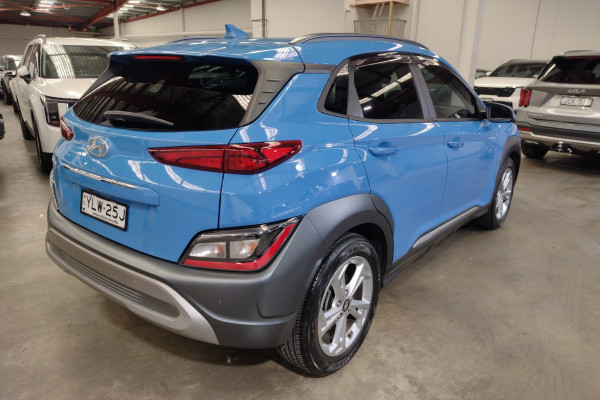 2022 Hyundai KONA OS.V4 Elite SUV Image 7