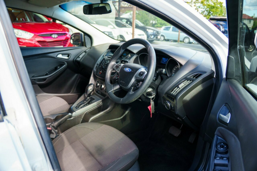 2013 Ford Focus LW MkII Sport Hatch Image 13