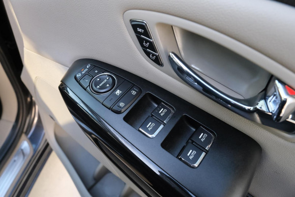 2019 Kia Carnival YP Platinum Van Image 12