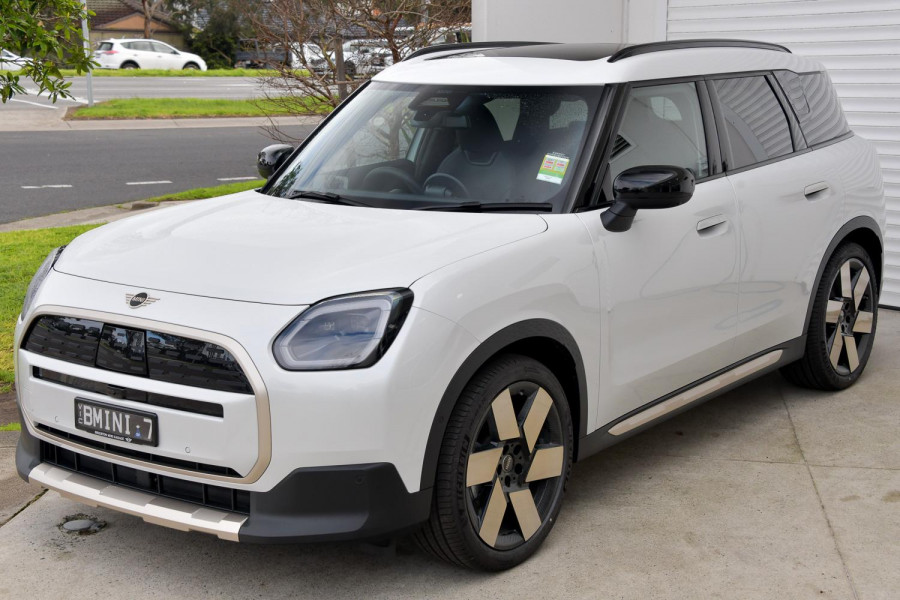 2026 MINI Countryman U25 E Favoured SUV