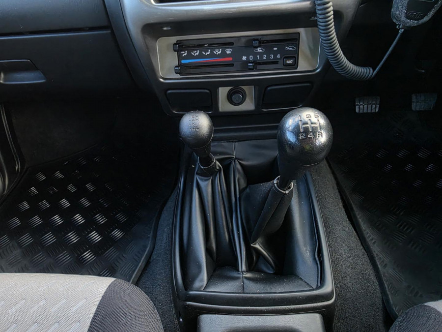 2008 Nissan Navara D22 ST-R Ute Image 19