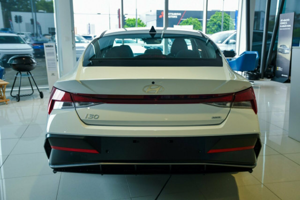 2024 Hyundai i30 CN7.V2 Hybrid Sedan