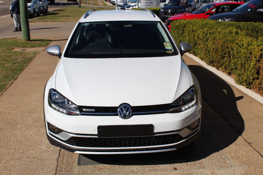 2019 Volkswagen Golf Alltrack 7.5 132TSI Suv Image 2
