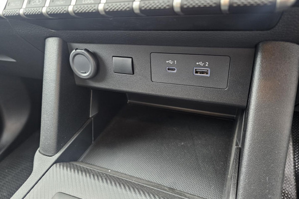 2025 Mitsubishi Triton MV  GLX Cab Chassis Image 21
