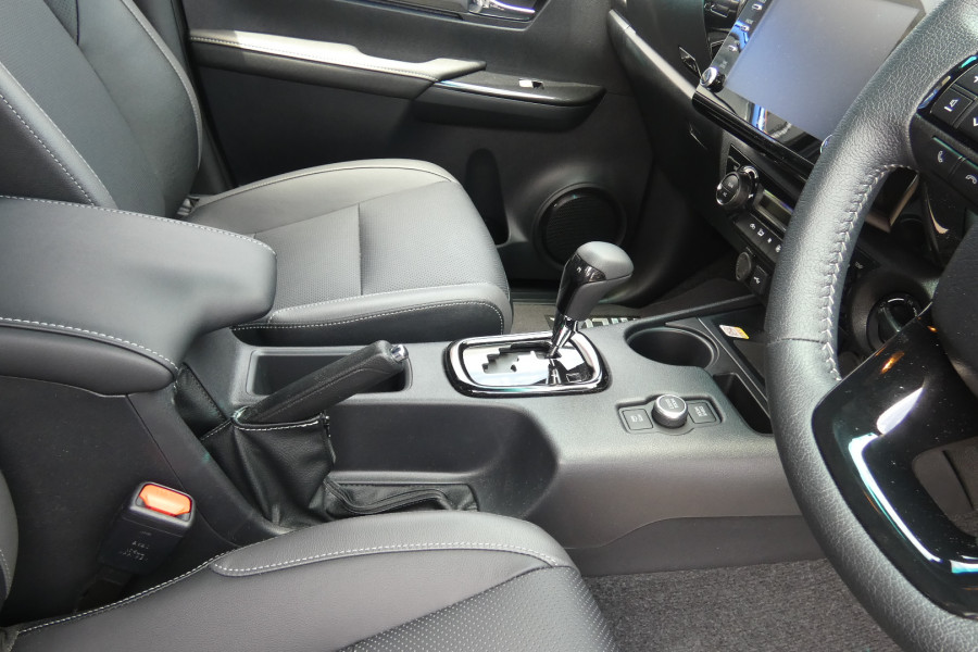 2024 Toyota HiLux GUN126R ROGUE 48V 4X4 Ute Image 18