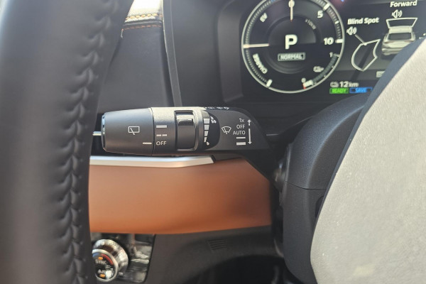 2024 Mitsubishi Outlander ZM PHEV Exceed Tourer SUV Image 28