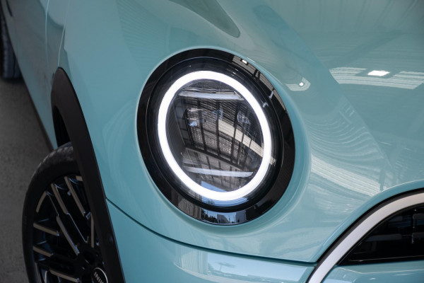2026 MINI Cooper F65 S Favoured Hatch image 20