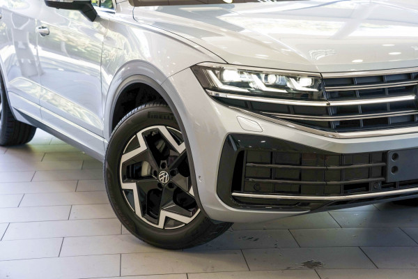 2024 Volkswagen Touareg RC 170TDI SUV Image 24