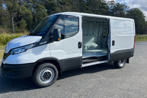 2024 MYon Iveco Daily E6 Daily Van Van