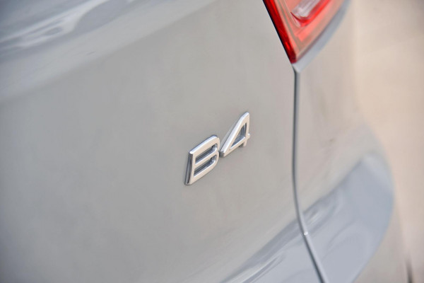 2025 Volvo XC40 XZ Plus B4 SUV Image 17