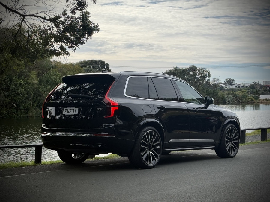 2026 Volvo XC90 L Series Ultra B5 Bright SUV Image 7