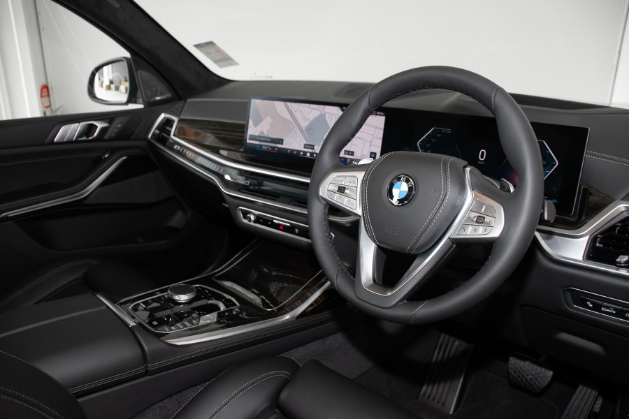 2025 BMW X7 G07 LCI xDrive40d Design Pure Excellence SUV