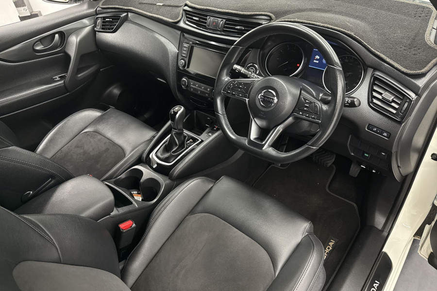2020 Nissan QASHQAI Midnight Edition Wagon Image 17