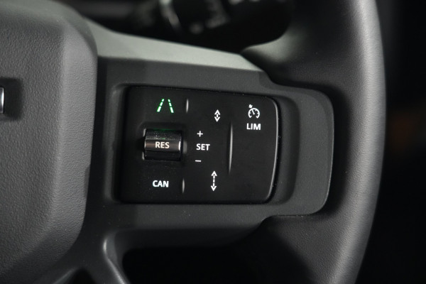 2025 Land Rover Defender L663 110 D350 X-Dynamic HSE SUV Image 25