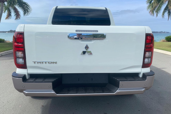 2025 Mitsubishi Triton MV GLS Ute Image 5