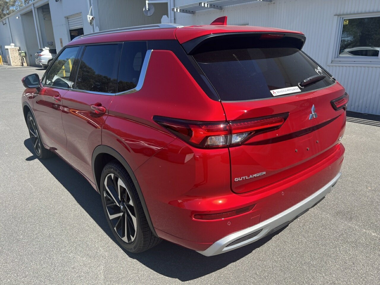 2024 Mitsubishi Outlander ZM Exceed SUV Image 8
