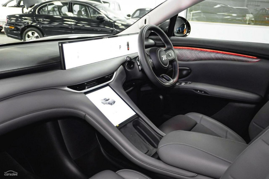 2026 MY25 MG IM6 S12L Premium SUV Image 6