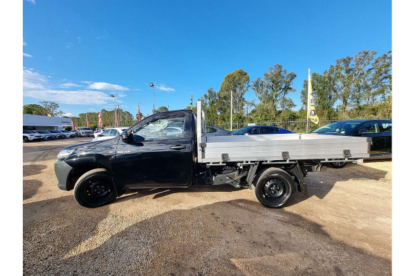 2021 Toyota HiLux TGN121R Workmate Cab Chassis