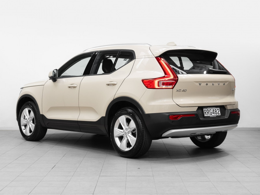 2026 Volvo XC40 XZ Plus B4 SUV Image 6