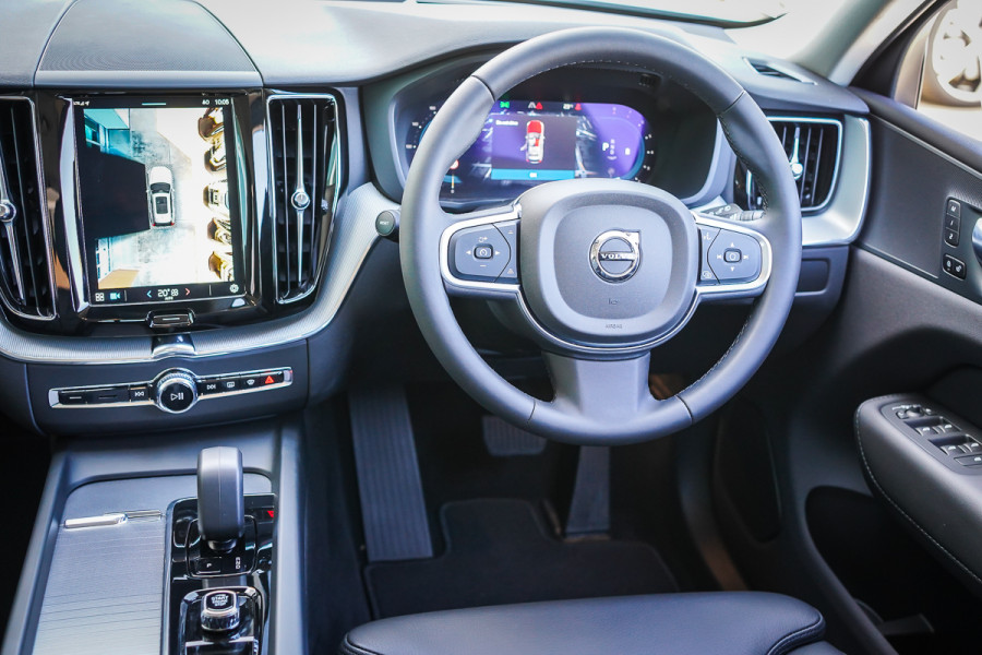  MY25 Volvo XC60 UZ Plus B5 SUV Image 28