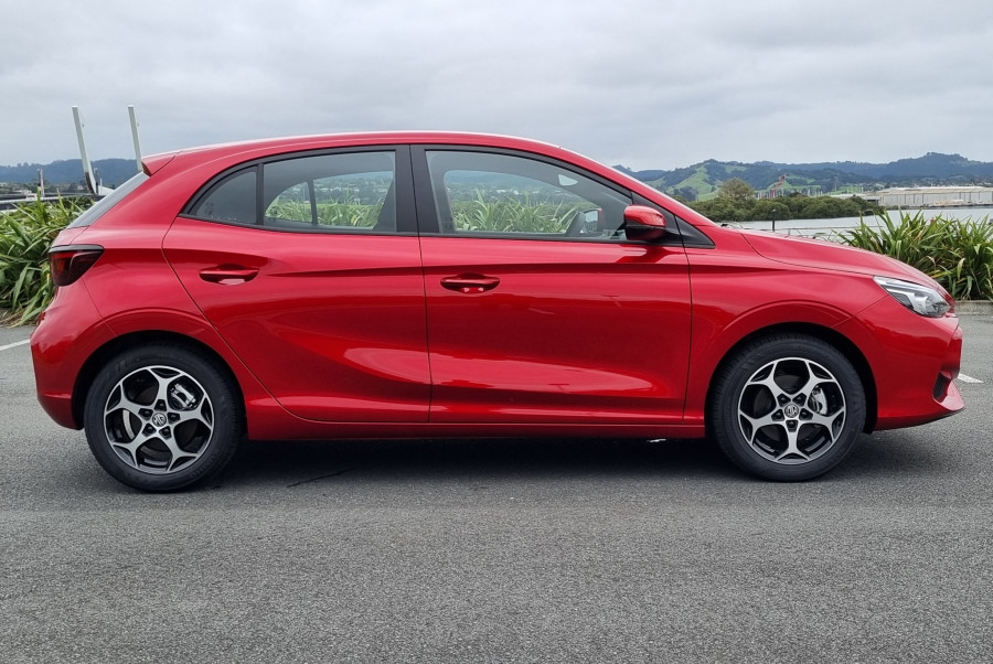 2025 MG 3 MG3 1.5petrol/ cvt/ excite Hatch Image 6