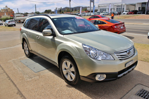 2010 Subaru Outback B5A  2.5i 2.5i - Premium Suv Image 4