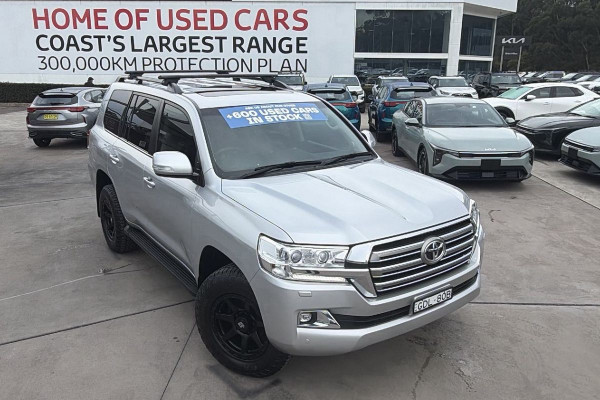 2017 Toyota LandCruiser VDJ200R VX SUV Image 2