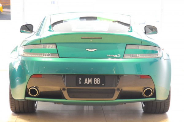 2011 Aston martin V8 MY11 Vantage Coupe Image 4