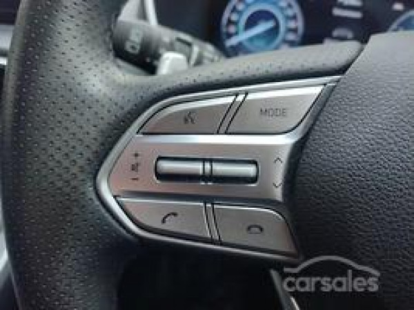 2023 Hyundai Santa Fe TM.V4 Highlander SUV image 31