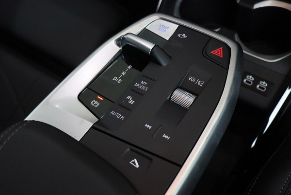 2024 BMW iX2 U10 eDrive20 M Sport SUV image 13