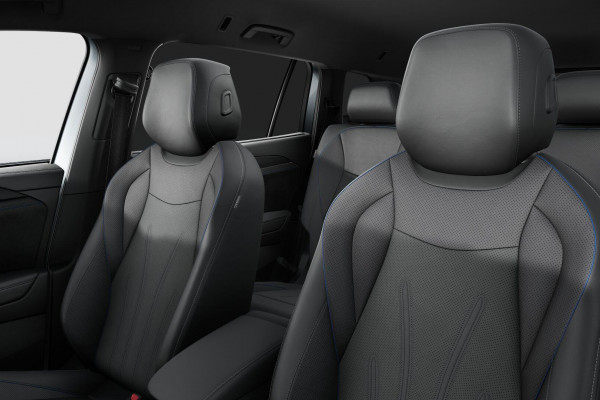 2025 MY26 Volkswagen Tayron R4 195TSI R-Line SUV Image 11