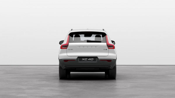 2026 MY25 Volvo XC40 XZ Ultra B4 Dark SUV image 4