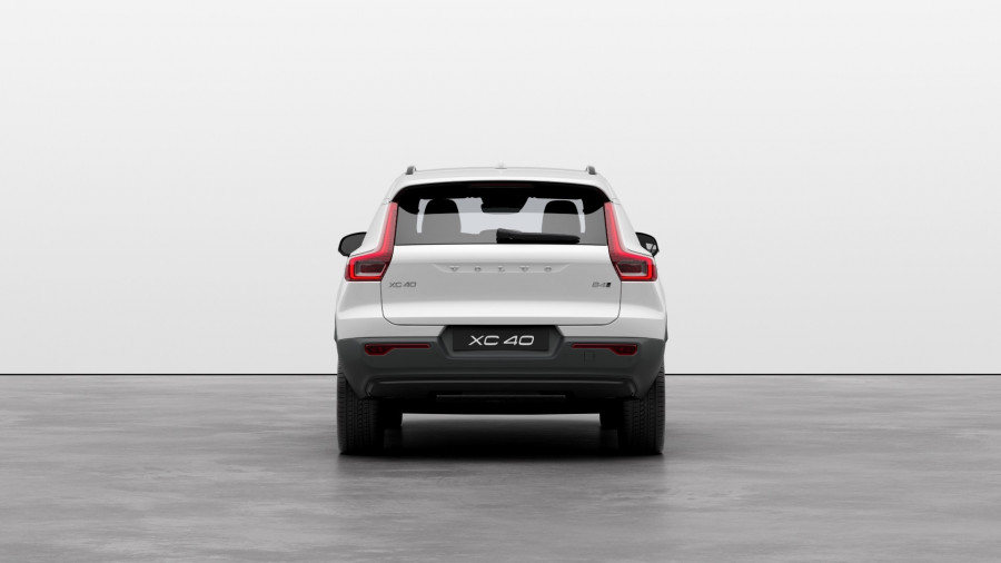 2026 MY25 Volvo XC40 XZ Ultra B4 Dark SUV Image 4