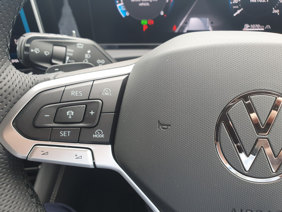 2025 Volkswagen Tiguan CT 150TSI R-Line SUV Image 23