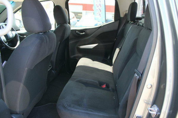 2018 Nissan Navara D23 Series 3 ST-X King Cab Pickup Image 19