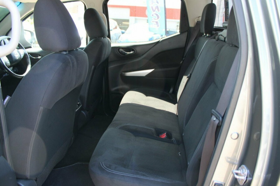 2018 Nissan Navara D23 Series 3 ST-X King Cab Pickup Image 19