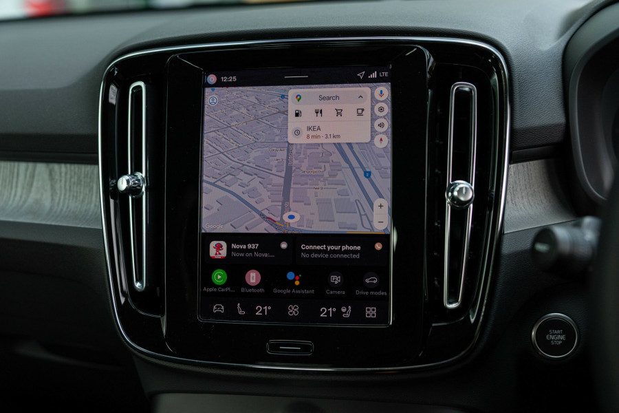 2025 MY26 Volvo XC40 XZ Plus B4 SUV Image 22