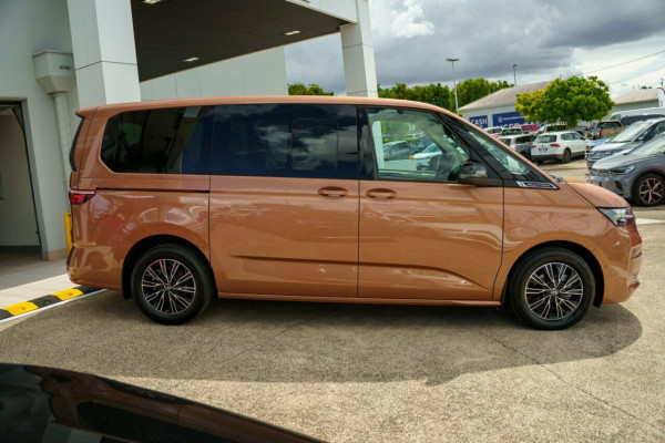 2025 Volkswagen Multivan  Life SWB People Mover