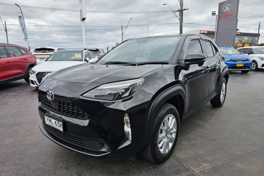 2022 Toyota Yaris Cross MXPB10R GX SUV Image 7
